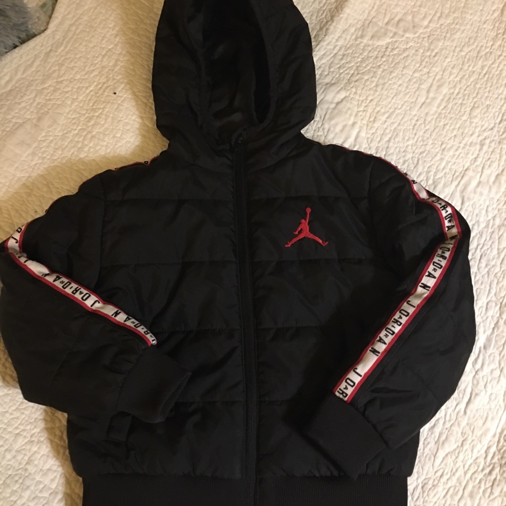 Jordan black hooded winter jacket 4-5 yrs